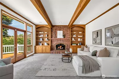 9416 NE 25th Street, Clyde Hill, WA 98004 - Photo 17