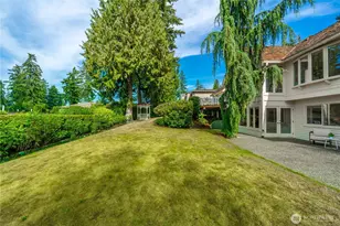 9416 NE 25th St, Clyde Hill, WA 98004 - Photo 37