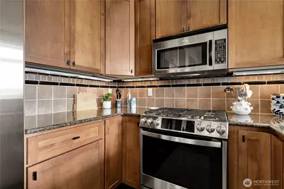 708 Market Street #402, Tacoma, WA 98402 - Photo 7