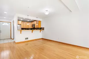 7220 Rainier Dr, Everett, WA 98203 - Photo 9