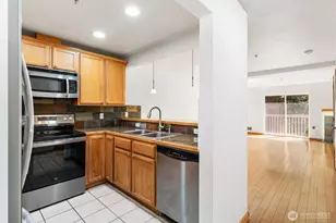 7220 Rainier Dr, Everett, WA 98203 - Photo 5