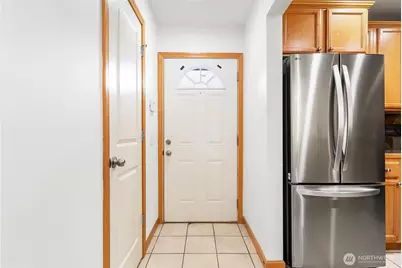 7220 Rainier Drive #105, Everett, WA 98203 - Photo 15