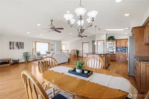 6226 Hinman Dr, Clinton, WA 98236 - Photo 9