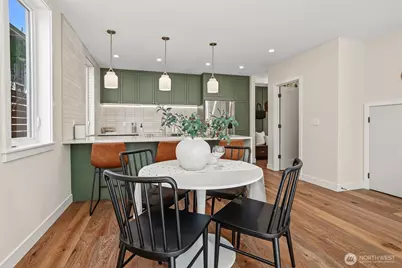 2414 Queen Anne Avenue N, Seattle, WA 98119 - Photo 9