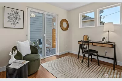2412 Queen Anne Avenue N, Seattle, WA 98119 - Photo 23