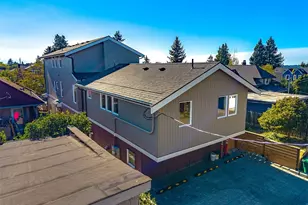 2412 Queen Anne Ave N, Seattle, WA 98119 - Photo 29