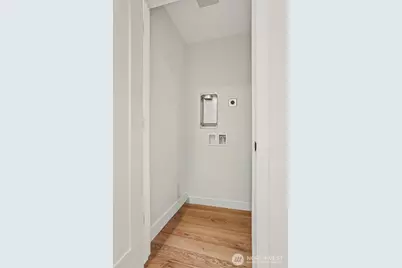 2412 Queen Anne Avenue N, Seattle, WA 98119 - Photo 25