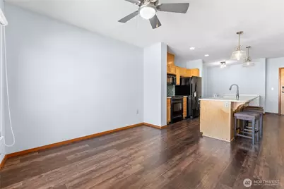 210 W Pioneer #210, Puyallup, WA 98371 - Photo 11