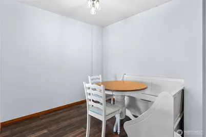 210 W Pioneer #210, Puyallup, WA 98371 - Photo 13