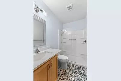 210 W Pioneer #210, Puyallup, WA 98371 - Photo 17