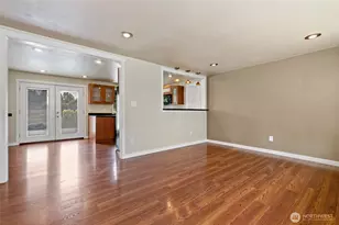 10717 SE 211th St, Kent, WA 98031 - Photo 9