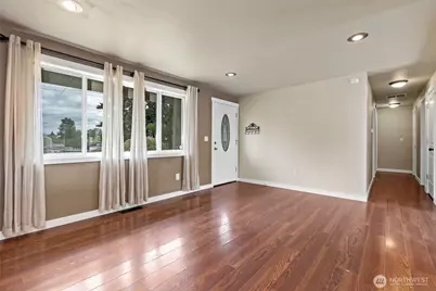 10717 SE 211th Street, Kent, WA 98031 - Photo 5