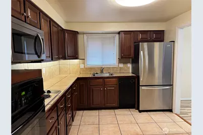 8930 7th Avenue SE, Everett, WA 98208 - Photo 11