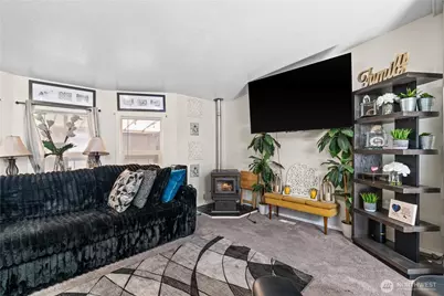 6605 237th Street E #42, Graham, WA 98338 - Photo 3