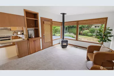8520 Maple Lane, Edmonds, WA 98026 - Photo 15