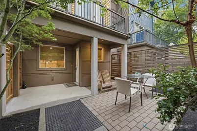 7411 4th Avenue NE #A, Seattle, WA 98115 - Photo 3