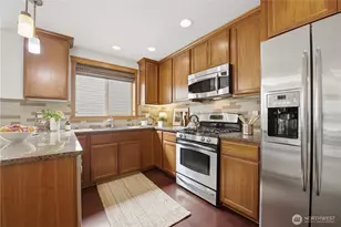 7411 4th Ave NE, Seattle, WA 98115 - Photo 7