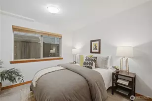 7411 4th Ave NE, Seattle, WA 98115 - Photo 17