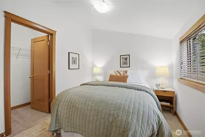 7411 4th Avenue NE #A, Seattle, WA 98115 - Photo 19
