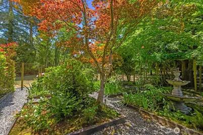 23915 NE 80th Street, Redmond, WA 98053 - Photo 35