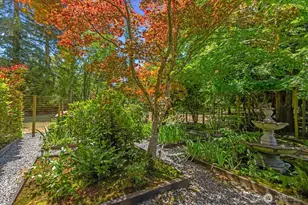 23915 NE 80th St, Redmond, WA 98053 - Photo 35