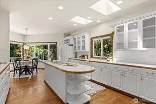 23915 NE 80th St, Redmond, WA 98053 - Photo 21