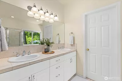 23915 NE 80th Street, Redmond, WA 98053 - Photo 25