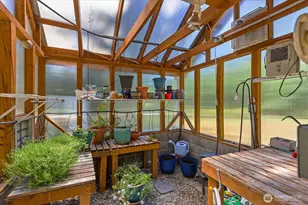 23915 NE 80th St, Redmond, WA 98053 - Photo 33