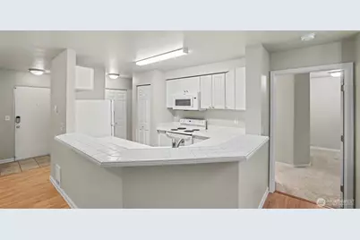 18505 SE Newport Way #B106, Issaquah, WA 98027 - Photo 11