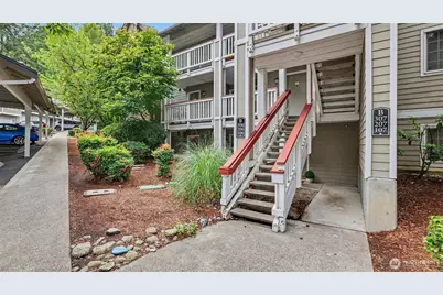 18505 SE Newport Way #B106, Issaquah, WA 98027 - Photo 3