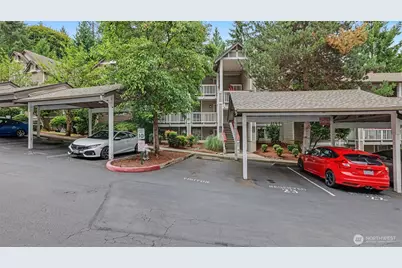 18505 SE Newport Way #B106, Issaquah, WA 98027 - Photo 1