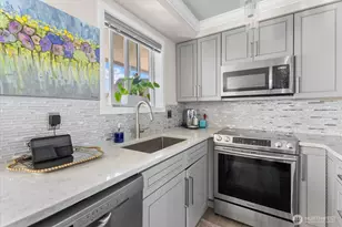 334 Lakeside Ave S, Seattle, WA 98144 - Photo 11