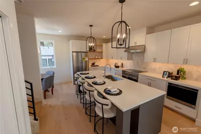 13540 39th Avenue NE #B, Seattle, WA 98125 - Photo 11