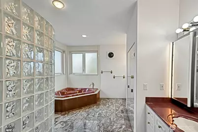 2216 70th Avenue SE, Mercer Island, WA 98040 - Photo 15