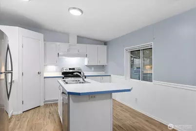 11100 4th Avenue W #4, Everett, WA 98204 - Photo 5