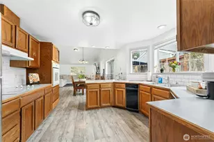 8801 27th Street W, University Place, WA 98466 - Photo 9