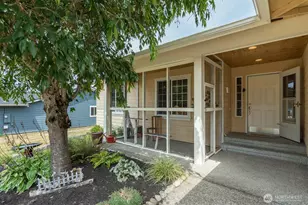 1929 Elhardt St, Camano Island, WA 98282 - Photo 3