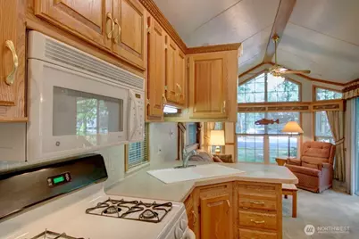 134 Drial Loop, Deming, WA 98244 - Photo 7
