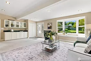 8218 SE 36th St, Mercer Island, WA 98040 - Photo 7
