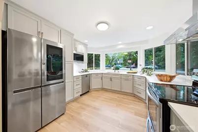 1439 227th Avenue SE, Sammamish, WA 98075 - Photo 5