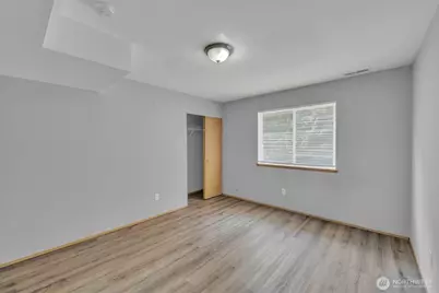10728 211th Avenue Ct E, Bonney Lake, WA 98391 - Photo 27