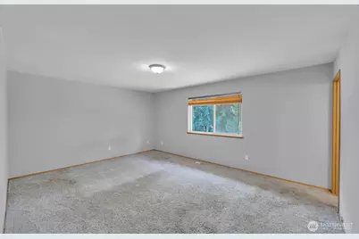 10728 211th Avenue Ct E, Bonney Lake, WA 98391 - Photo 17