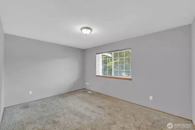 10728 211th Avenue Ct E, Bonney Lake, WA 98391 - Photo 9