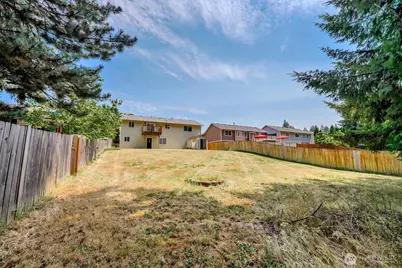 10728 211th Avenue Ct E, Bonney Lake, WA 98391 - Photo 39