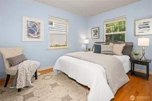 1529 NE 94th St, Seattle, WA 98115 - Photo 13