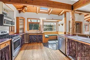 1763 Center Rd, Lopez Island, WA 98261 - Photo 9