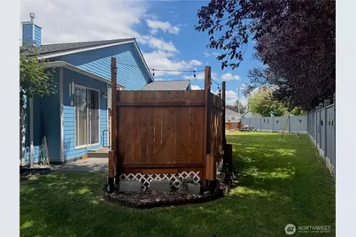 5410 64th Place NE, Marysville, WA 98270 - Photo 33