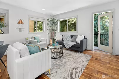 9615 Roosevelt Way NE #A, Seattle, WA 98115 - Photo 5