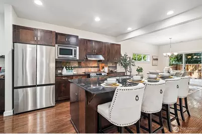 700 6th Avenue NW, Issaquah, WA 98027 - Photo 3