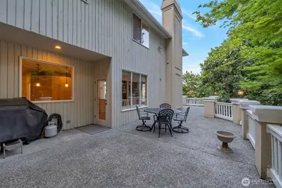 9701 SE 5th St, Bellevue, WA 98004 - Photo 35